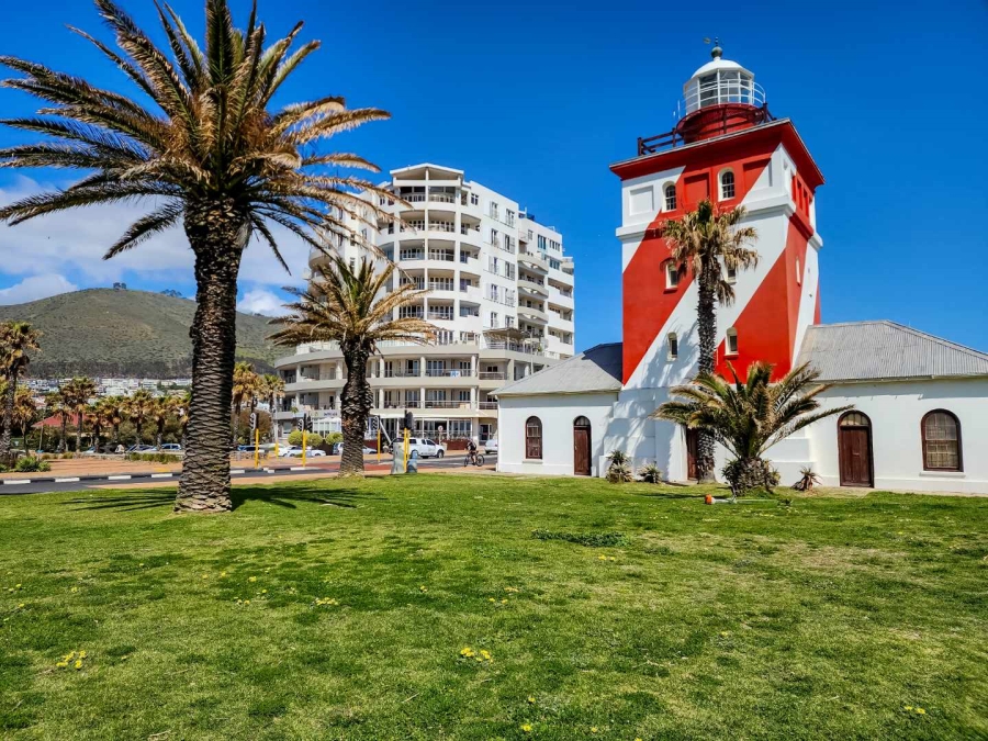 2 Bedroom Property for Sale in Mouille Point Western Cape